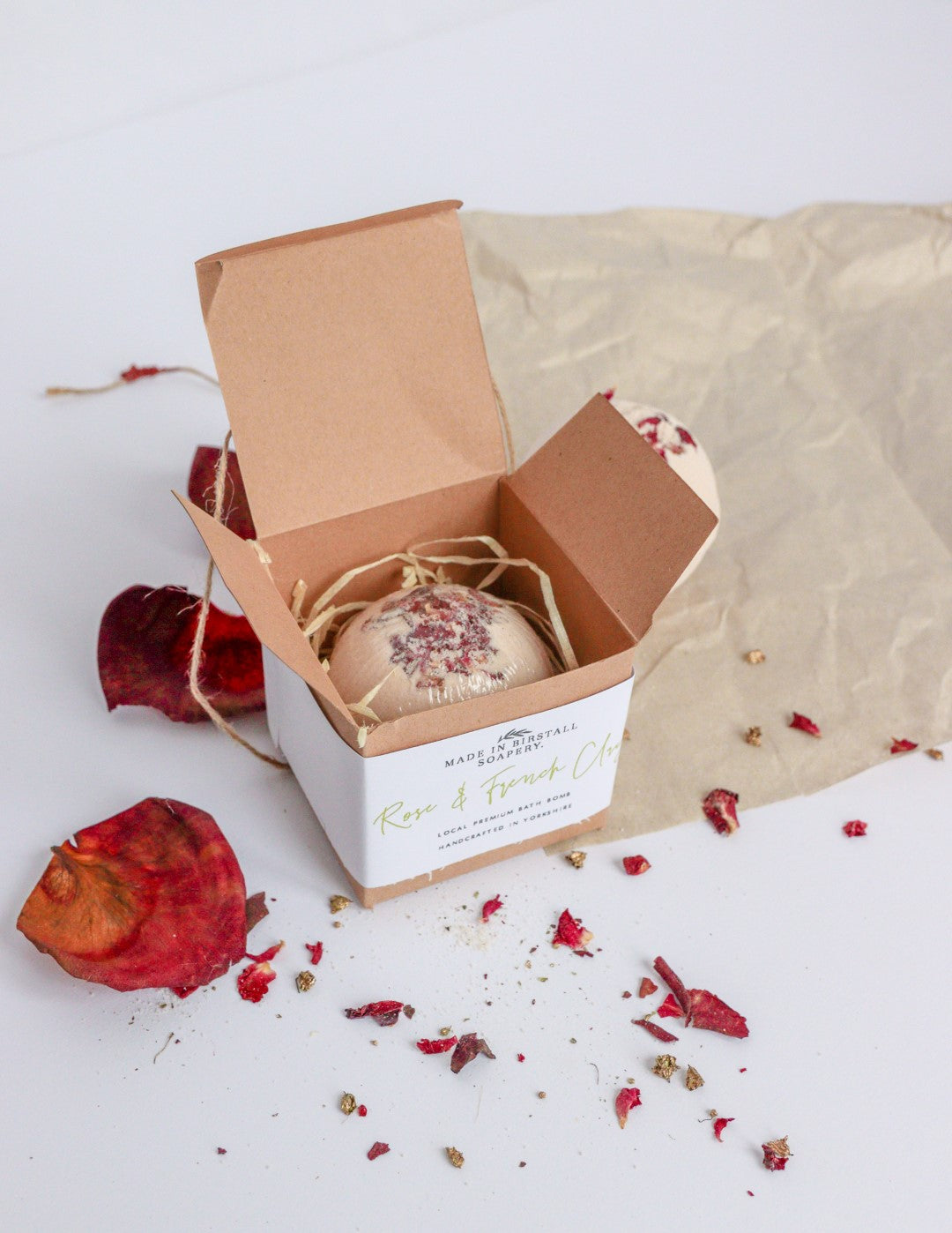 Bath Bomb Minu z vrtnicami in francosko glino - Darilno pakiranje